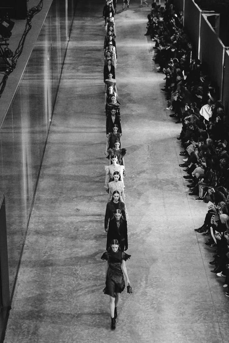 Istoria Runway
